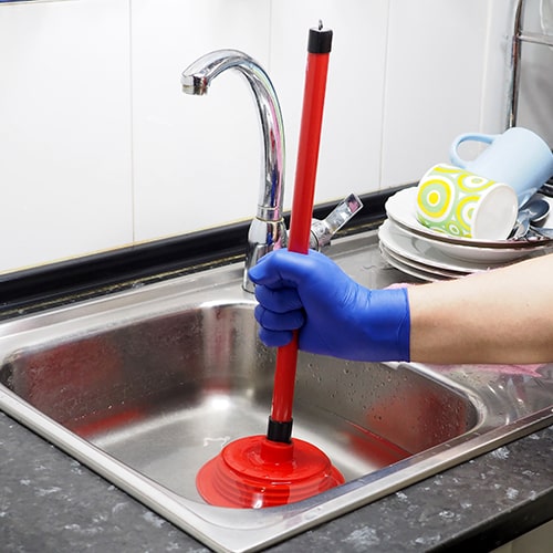 Abfluss verstopft.Was tun bei hartnäckiger Verstopfung